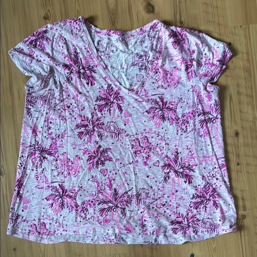 Lilly Pulitzer floral tshirt